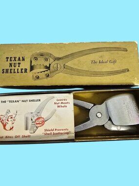 Vintage The "Texan" Nut Sheller by York Nut Sheller Co. All Metal w/ Box